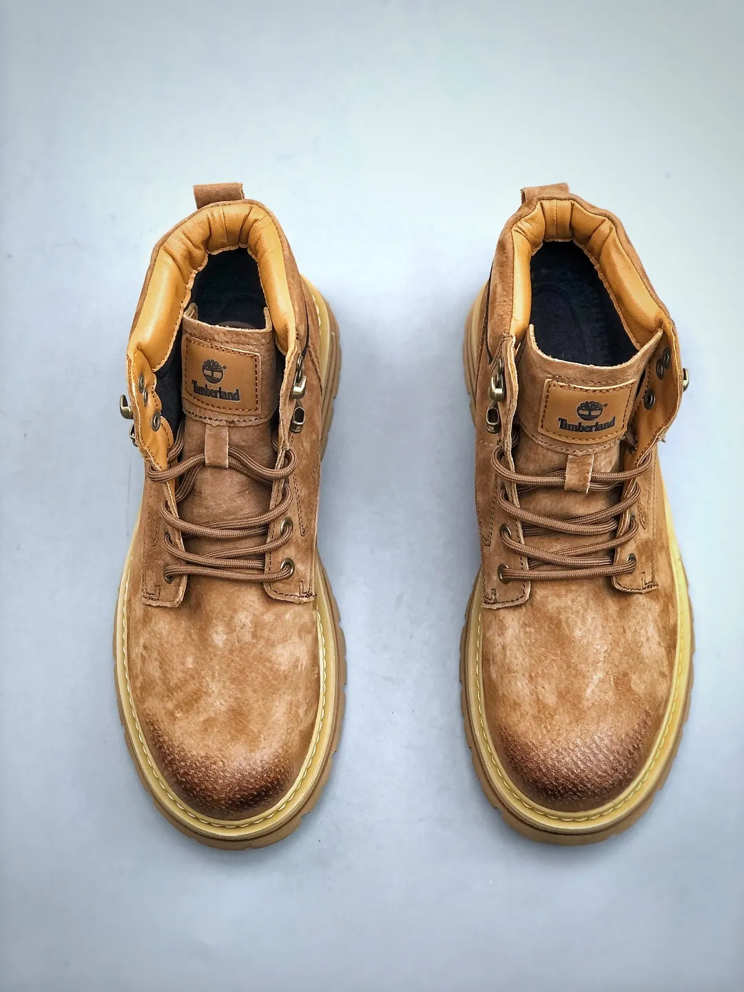 💰440 supports store K T/ Timberland classic 25ss new high-top, classic re-creation, new upgrade, Guangdong factory quality, original box and original packaging. The fabric is made of top Italian frosted cowhide, with anti-odor and anti-corrosion genuine leather latex insoles to give you a perfect wearing experience. Quality is exquisite and durable. A must-have for sportsmen. Specializes in not looking handsome. High-quality and first-class foot feel. Exclusive supply. Size: 39-44